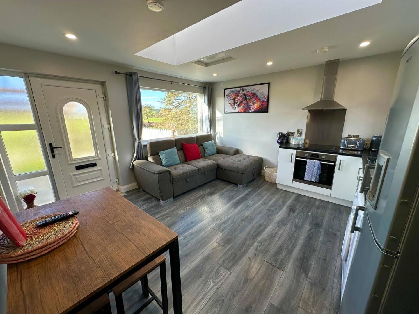 Forest View - Private Hot Tub Holiday home *